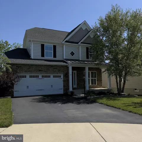 134 Atlantis Ln, Lake Frederick, VA 22630