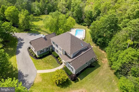 128 Babbs Run Ln, Winchester, VA 22603