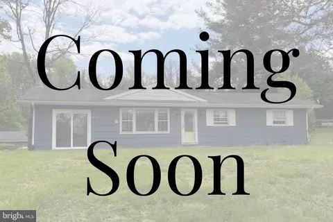 6717 Middle Rd, Middletown, VA 22645