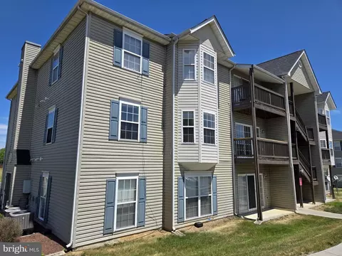 136 8 Brookland Ct #8, Winchester, VA 22602