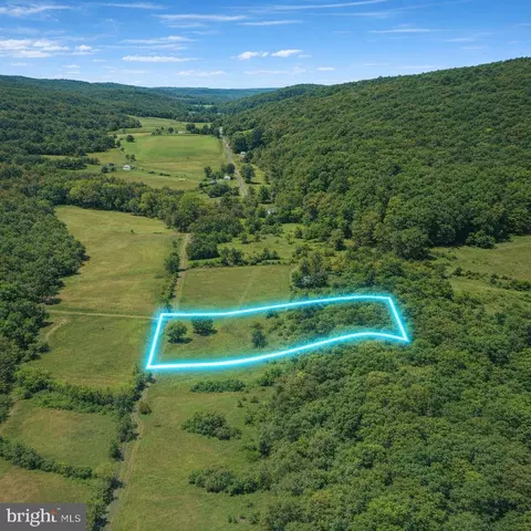 Back Mountain Road, Winchester, VA 22602