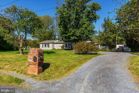 500 S Hayfield Rd, Winchester, VA 22602