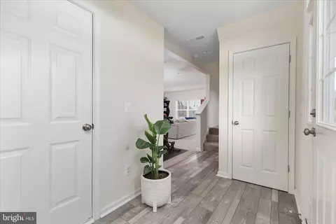 Entry Way - 109 Halo Ct, Stephenson, VA 22656 photo 2 of 10