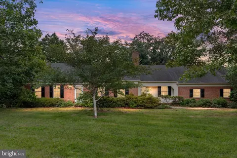 179 Woodridge Ln, Winchester, VA 22603