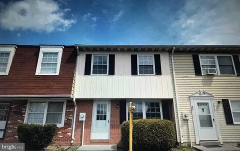 1050 Filbert St, Stephens City, VA 22655