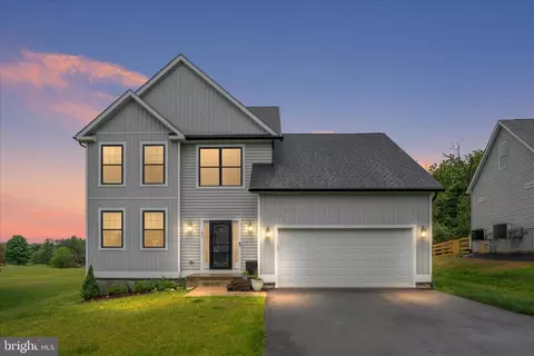 103 Fairway Cir, Cross Junction, VA 22625