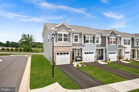 120 Pomo Ln, Winchester, VA 22602