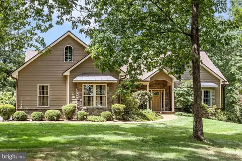103 Comforter Ln, Clear Brook, VA 22624