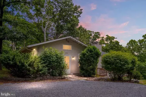 140 Graywolf Trl, Winchester, VA 22602