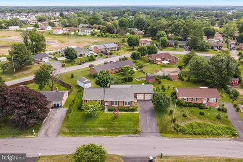 114 Williamson Rd, Winchester, VA 22602