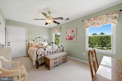 Bedroom - 144 Widener Dr, Winchester, VA 22603 photo 3 of 8