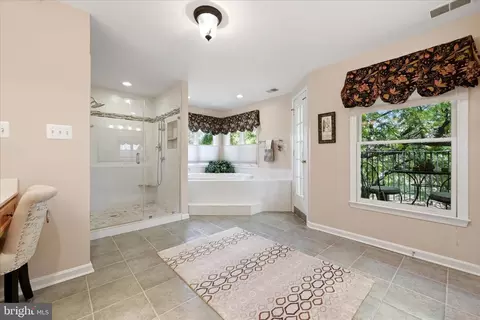 Bath - 144 Widener Dr, Winchester, VA 22603 photo 3 of 8