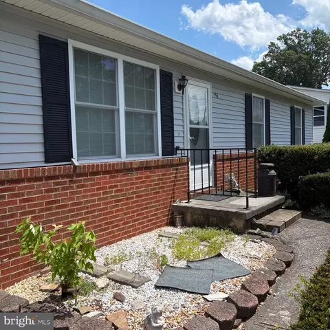153 Sunset Dr, Winchester, VA 22602