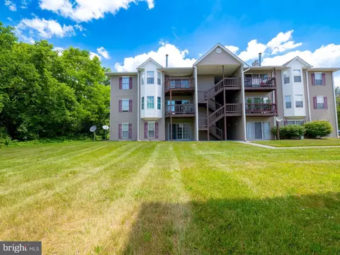 104 Timberlake Ter #2, Stephens City, VA 22655