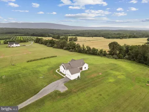 View/Area - 886 Middle Fork Rd, Cross Junction, VA 22625 photo 4 of 8