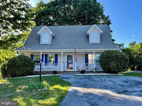 101 Charlton Rd, Winchester, VA 22602