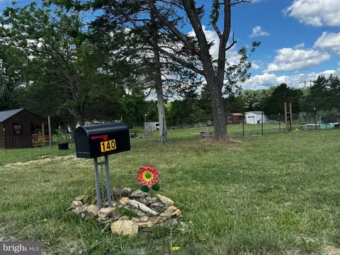 140 Huttle Rd, Stephens City, VA 22655