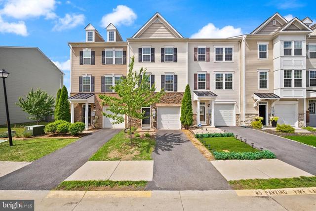 241 Schramm Loop, Stephens City, VA 22655