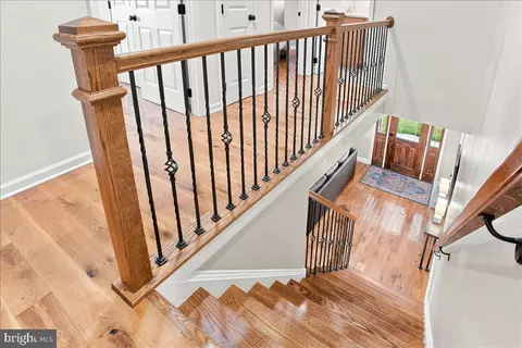 Entry Way - 461 Veterans Rd, Middletown, VA 22645 photo 10 of 23