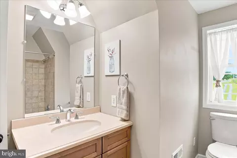 Bath - 461 Veterans Rd, Middletown, VA 22645 photo 12 of 20