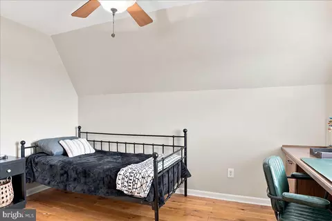 Bedroom - 461 Veterans Rd, Middletown, VA 22645 photo 11 of 23