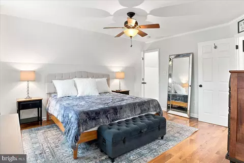 Bedroom - 461 Veterans Rd, Middletown, VA 22645 photo 4 of 23