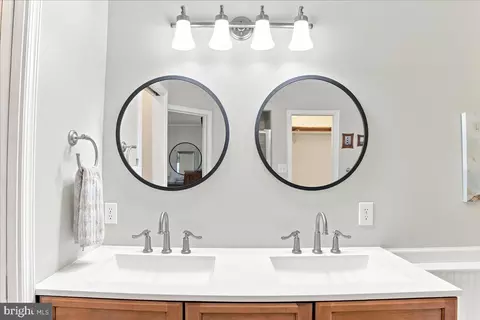 Bath - 461 Veterans Rd, Middletown, VA 22645 photo 10 of 20