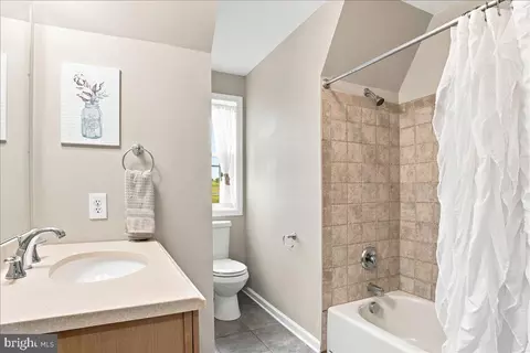 Bath - 461 Veterans Rd, Middletown, VA 22645 photo 11 of 20