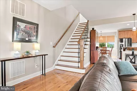 Entry Way - 461 Veterans Rd, Middletown, VA 22645 photo 2 of 23