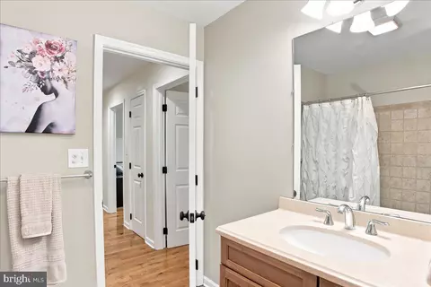 Bath - 461 Veterans Rd, Middletown, VA 22645 photo 13 of 20