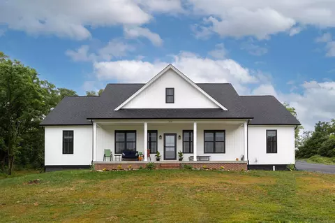 375 Tavistock Dr, Winchester, VA 22602