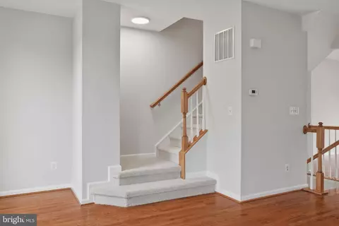 Entry Way - 102 Argyle Ct, Stephenson, VA 22656 photo 4 of 12
