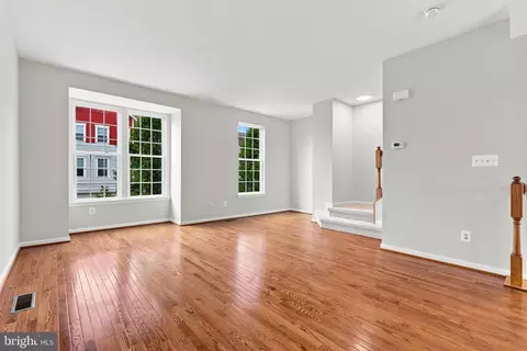 Living - 102 Argyle Ct, Stephenson, VA 22656 photo 3 of 7