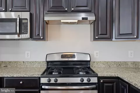 Kitchen - 102 Argyle Ct, Stephenson, VA 22656 photo 3 of 5