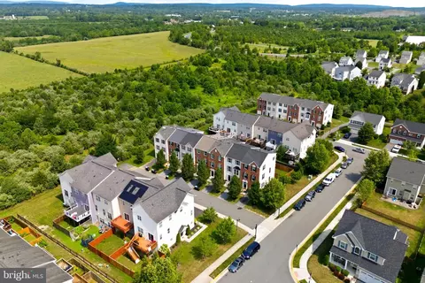 View/Area - 102 Argyle Ct, Stephenson, VA 22656 photo 2 of 14