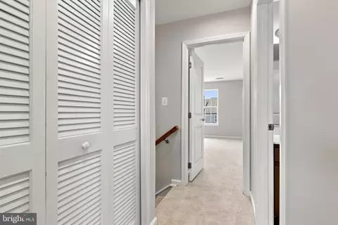 Entry Way - 102 Argyle Ct, Stephenson, VA 22656 photo 5 of 12