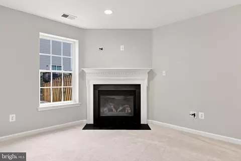 Living - 102 Argyle Ct, Stephenson, VA 22656 photo 6 of 7