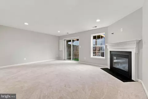 Living - 102 Argyle Ct, Stephenson, VA 22656 photo 4 of 7