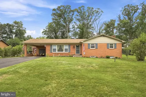 106 Buchannan Dr, Stephens City, VA 22655