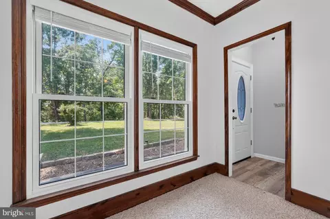 Entry Way - 313 Knight Dr, White Post, VA 22663 photo 3 of 6