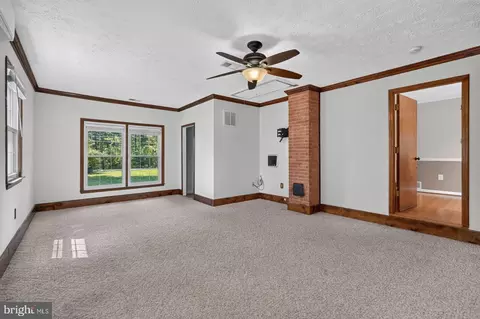 Living - 313 Knight Dr, White Post, VA 22663 photo 4 of 4