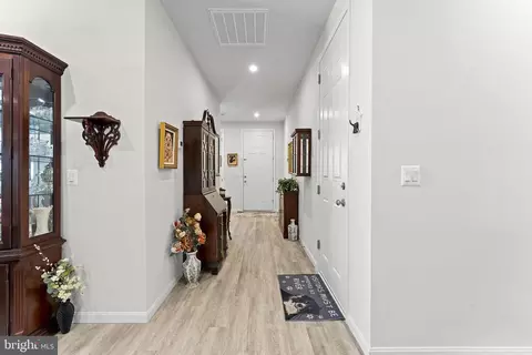 Entry Way - 114 Curtain Fall Dr, Middletown, VA 22645 photo 6 of 14