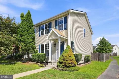 316 Copperfield Ln, Winchester, VA 22602
