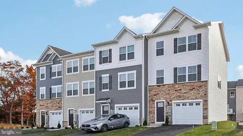 131 Willett Hollow St, Stephens City, VA 22655