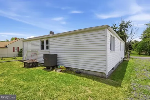 437 441 445 Stephenson Rd, Stephenson, VA 22656 photo 21