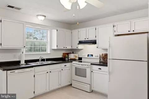 207 Banbury Ter, Winchester, VA 22601