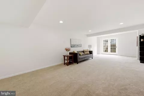 Living - 114 Rooftop Ct, Stephenson, VA 22656 photo 4 of 4