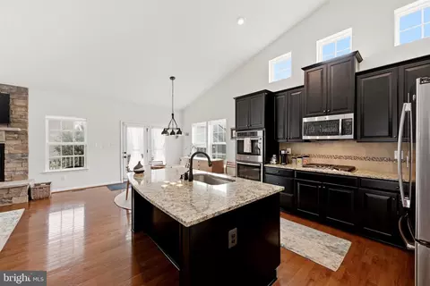 Entry Way - 114 Rooftop Ct, Stephenson, VA 22656 photo 2 of 11