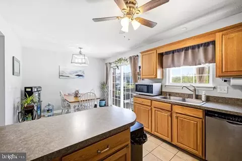 Kitchen - 120 Scirocco Ln, Winchester, VA 22602 photo 5 of 7