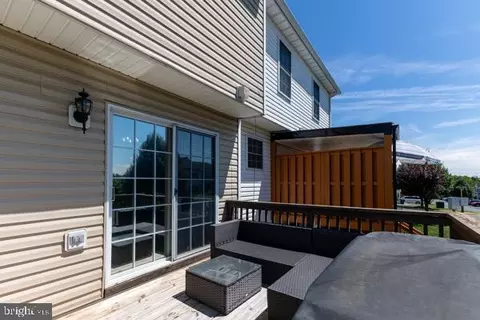 Exterior - 120 Scirocco Ln, Winchester, VA 22602 photo 6 of 14